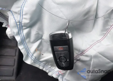 2022 Ford Escape Se z USA, uszkodzony, nr VIN 1FMCU9G68NUC02774